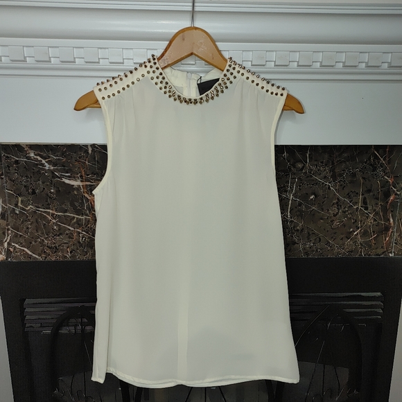 BLAQUE LABEL STUDDED MOCK NECK BLOUSE, CREAM S - Picture 5 of 8